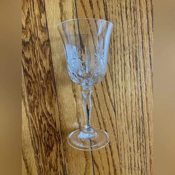 Vintage early 1980s JG Durand Set of 6 Port Wine Glasses in Box Never Used - Picture 2 of 8